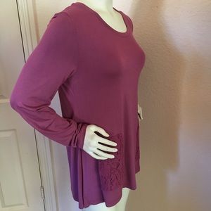 LOGO Knit Top with Brushed Lace Pockets